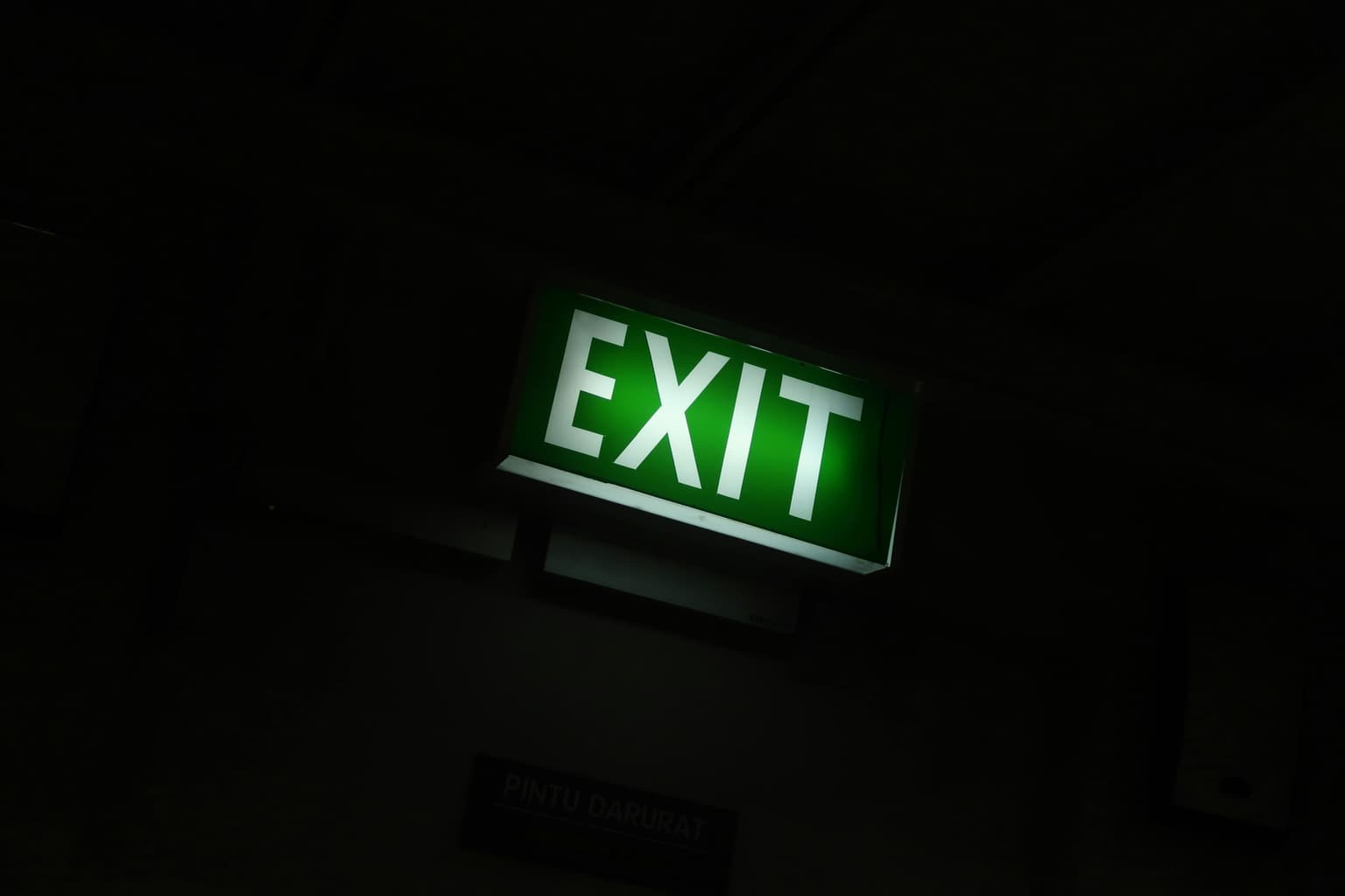 Navigating Compliance Calendars: VAT, CT, ESR, and UBO by Jurisdiction